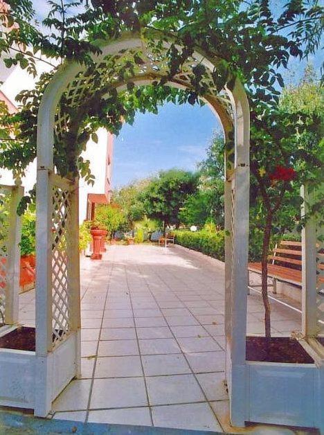 Pánormos Knossos 아파트 호텔 외부 사진